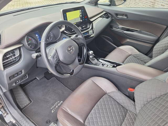 Toyota C-HR 1.8 Hybrid Executive Ultimate | JBL | Navi | Dode hoek detectie | PDC v+a | Ad Cruise |