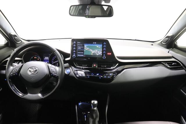 Toyota C-HR 1.8 Hybrid Executive, BSM, Apple Carplay & Android Auto, Navigatie, Parkeersensoren, Stoelverwarming, 1e eigenaar, Dealer onderhouden!