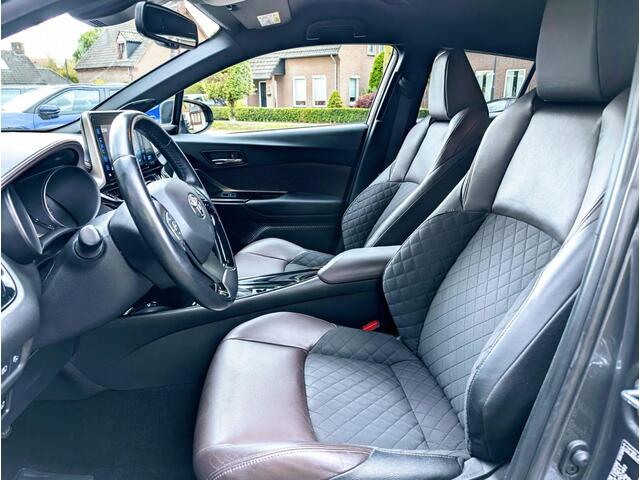 Toyota C-HR 1.8 Hybrid Bi-Tone Plus All-in prijs!