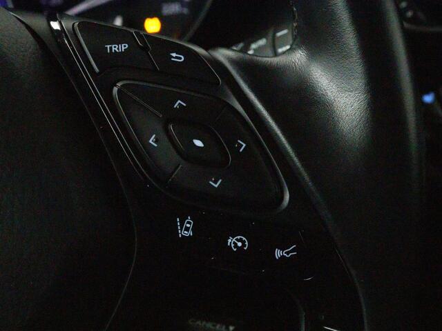 Toyota C-HR 1.2 Energy | Verwarmde voorstoelen | Navigatie | Trekhaak |