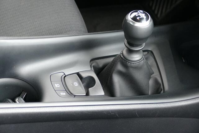 Toyota C-HR 1.2 Dynamic. Camera, Adaptief Cruise, Clima, Rijstrook Sensor, 17"LMV