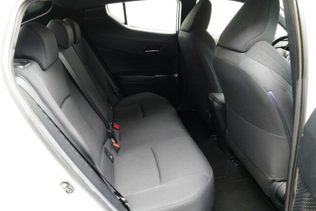 Toyota C-HR 1.2 Dynamic. Camera, Adaptief Cruise, Clima, Rijstrook Sensor, 17"LMV