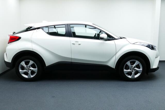 Toyota C-HR 1.2 Dynamic. Camera, Adaptief Cruise, Clima, Rijstrook Sensor, 17"LMV