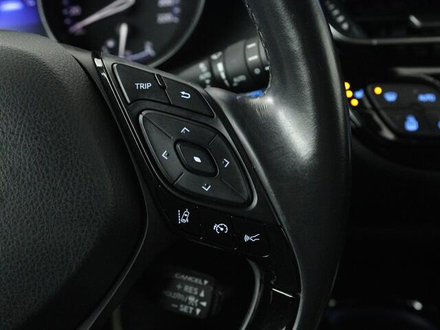 Toyota C-HR 1.8 Hybrid Dynamic | Navigatie | Trekhaak |