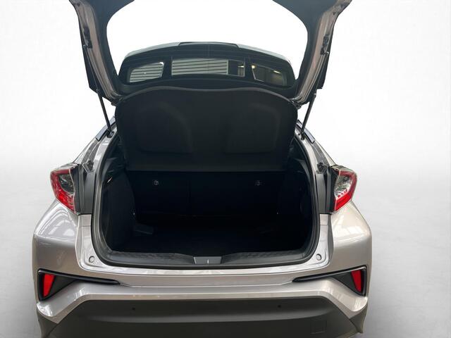 Toyota C-HR 1.8 Hybrid Executive Ultimate | Trekhaak | Parkeersensoren | Camera | Adaptive Cruise |