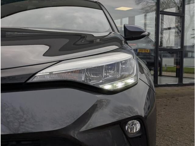 Toyota C-HR 1.8 Hybrid Style | Afn. trekhaak | Stoelverwarming | Dodehoek | PDC V+A | ACC
