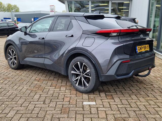 Toyota C-HR 1.8 Hybrid Executive | Afn. trekhaak | Bi-tone | Stoel- stuurverw. | Elek. achterklep | Camera | PDC V+A