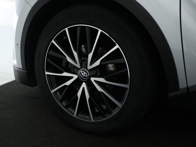 Toyota C-HR 1.8 Hybrid Style | Elektrische Achterklep | Parkeersensor voor en achter | Voorstoelen verwarmd |