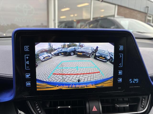 Toyota C-HR 1.8 Hybrid Bi-Tone | Navigatie | Stoelverwarming | Trekhaak | Adaptive Cruise Control | Camera