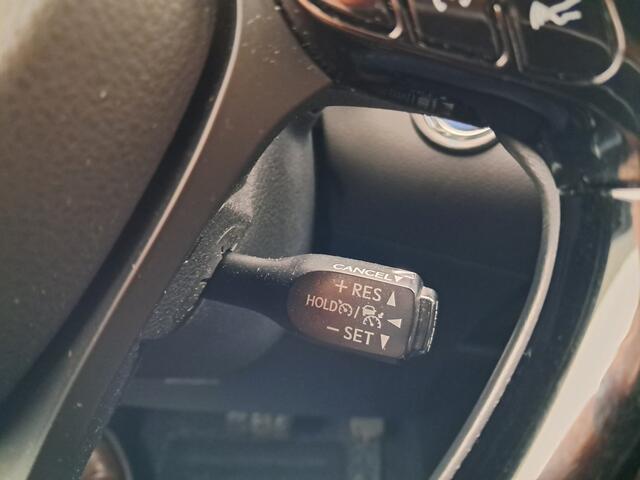 Toyota C-HR 1.8 Hybrid Dynamic | Clima | Navigatie | Camera | LM Velgen | RIJKLAARPRIJS INCL 12 MAANDEN GARANTIE EN BEURT