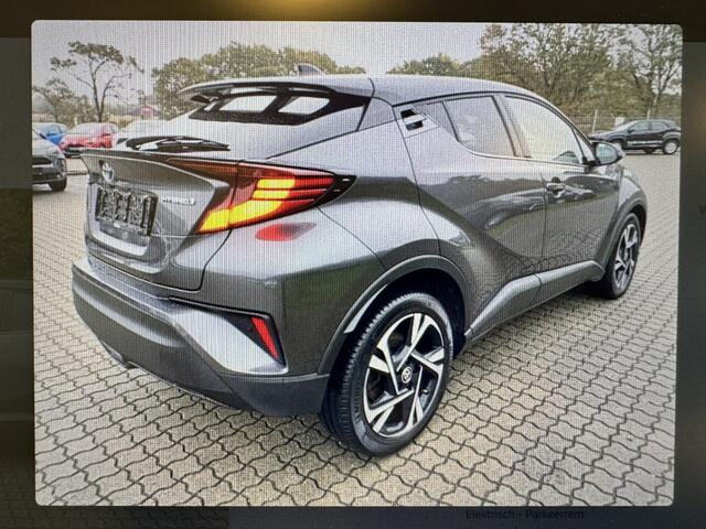 Toyota C-HR 1.8 Hybrid Style To-Tone | Navi Apple | Dode hoek | Adapt. Cruise |