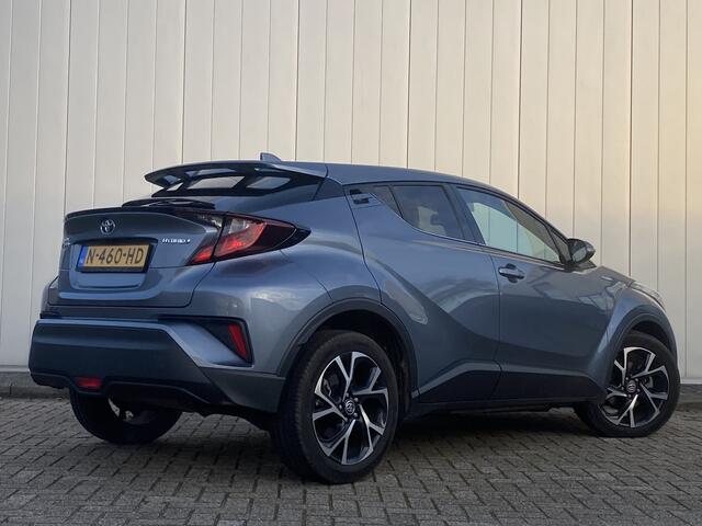 Toyota C-HR 1.8 Hybrid Dynamic Limited Parkeersensoren Stoel Stuur verwarming Carplay Dealer Onderhouden