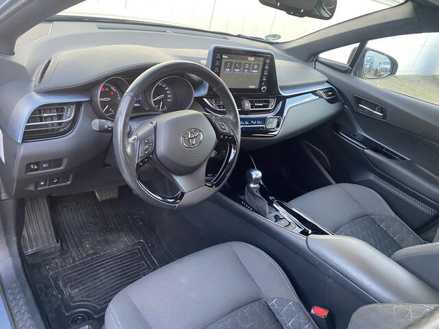 Toyota C-HR 1.8 Hybrid Dynamic Limited Parkeersensoren Stoel Stuur verwarming Carplay Dealer Onderhouden