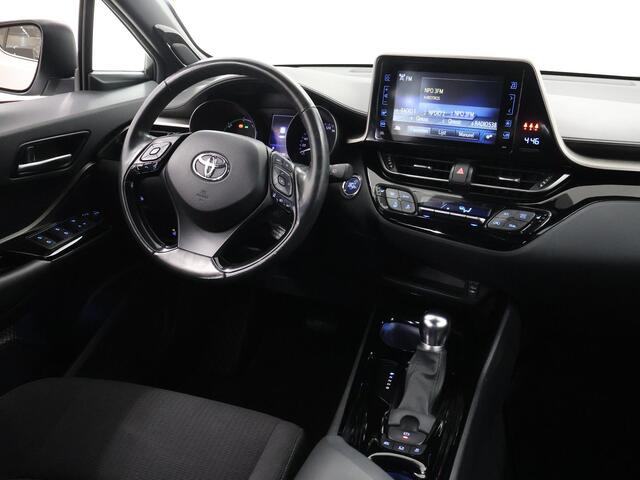 Toyota C-HR 1.8 Hybrid Style Ultimate | Trekhaak | Parkeercamera | Stoelverwarming | Navigatie | Climate Control |