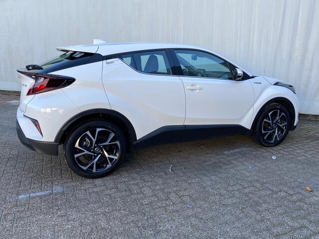 Toyota C-HR 1.8 Hybrid Dynamic / Trekhk / Navi.