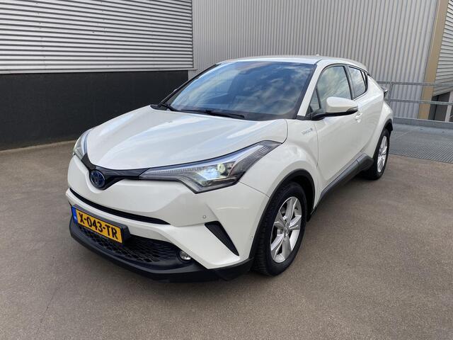 Toyota C-HR 1.8 Hybrid Dynamic edition Stoel- & stuurverwarming, dodehoek detectie, navigatie, achteruitrijcamera, adaptieve cruise control