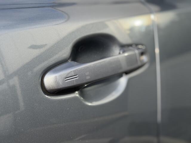 Toyota C-HR 1.8 Hybrid Dynamic Trekhaak, Navigatie, Apple/Android , All-in Rijklaarprijs