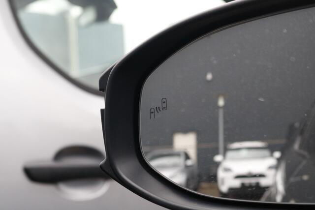 Toyota C-HR 2.0 Plug-in Hybrid 220 Dynamic