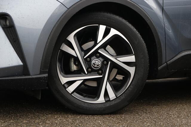 Toyota C-HR 1.8 Hybrid Style | Apple Carplay | 18 inch LM-velgen |