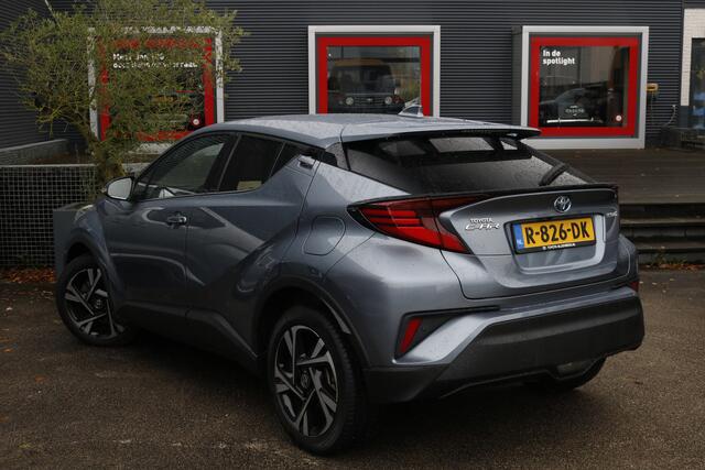 Toyota C-HR 1.8 Hybrid Style | Apple Carplay | 18 inch LM-velgen |