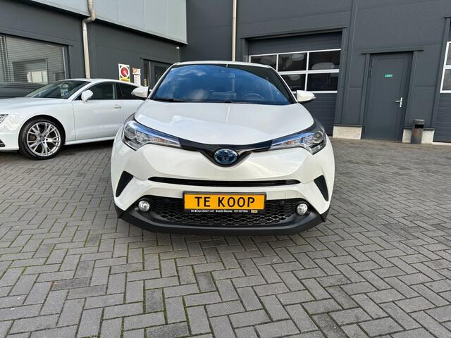 Toyota C-HR 1.8i Hybride Aut. Dynamic Navi. Camera stoelverw.