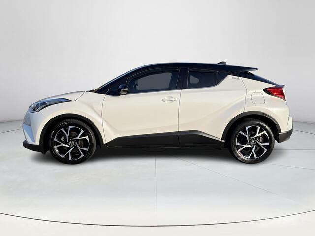 Toyota C-HR 1.8 Hybrid Bi-Tone | Navigatie | Stoelverwarming | 18 inch LM-Velgen | Trekhaak |