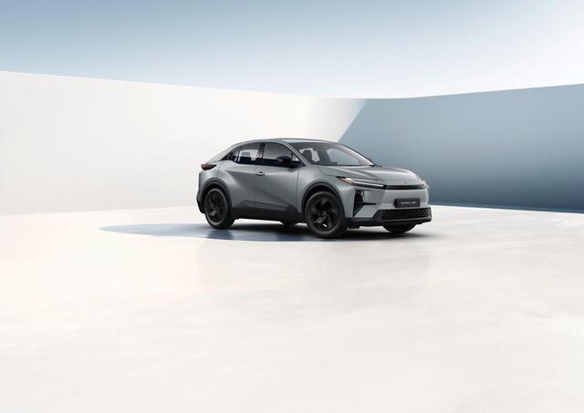 Toyota C-HR Dynamic Limited Edition 57.7 kWh ¤35.995,- RIJKLAAR! Nu ¤2.000,- voordeel! Nu extra scherp geprijsd!