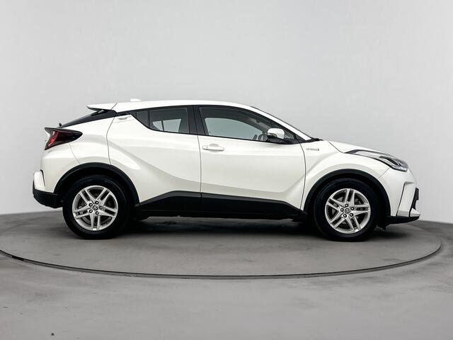 Toyota C-HR 1.8 Hybrid Active | Cruise Control Adaptief | NL-Auto | Parkeercamera | Apple Carplay -/ Android Auto |