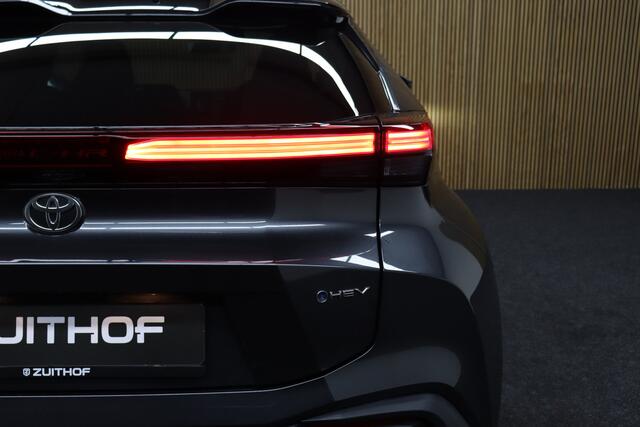 Toyota C-HR 2.0 Hybrid 200 First Edition | ¤ 4.200,- Demo voordeel! | Uit voorraad leverbaar | Adaptive-cruise | Camera | Clima | Groot Navigatie | Keyless | Dodehoekdetectie