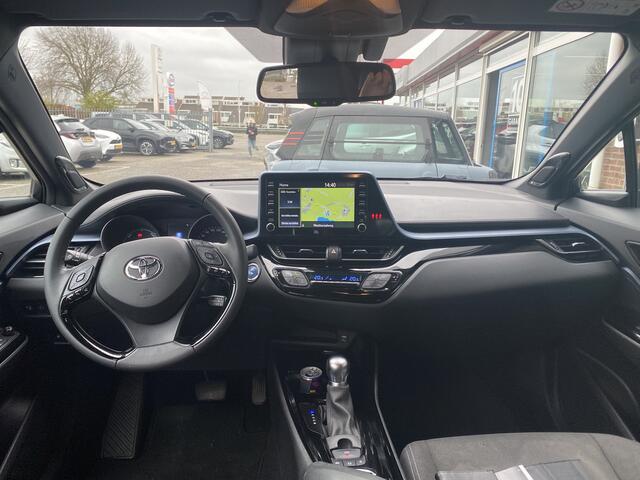 Toyota C-HR 1.8 Hybrid Style Bi-Tone BSM Apple CarPlay JBL