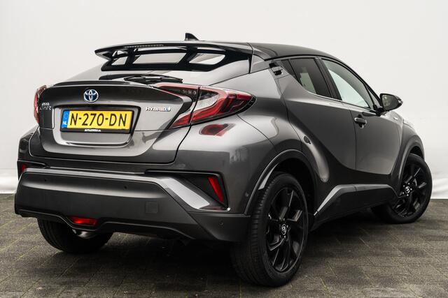 Toyota C-HR 1.8 Hybrid Dynamic | Two Tone | Adapt. Cruise | 18 inch | Camera | PDC | Climate Control