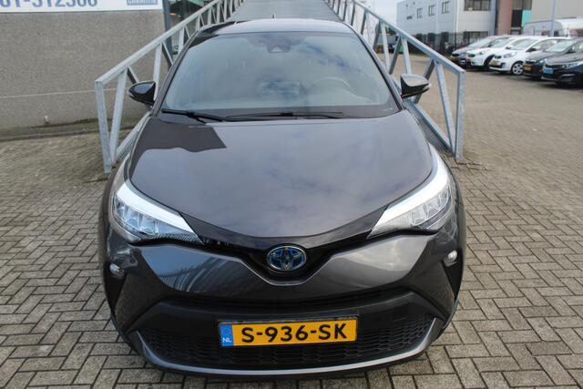 Toyota C-HR 1.8 Hybrid Achteruitrijcamera/Miracast/Bluetooth/Cruise control/DAB+/Parkeersensoren rondom/Inklapbare spiegels/Dodehoek detectie/18 Inch/Privacy glass