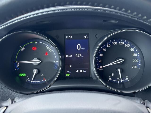 Toyota C-HR 1.8 Hybrid First Edition **NAVIGATIE/ TREKHAAK/ DODEHOEK DETECTIE/ STOELVERWARMING/ 36 MAANDEN GARANTIE**