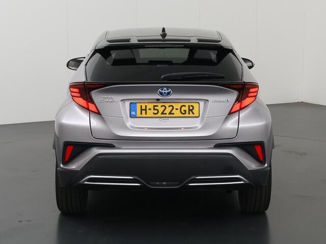Toyota C-HR 2.0 Hybrid First Edition | Camera | Navigatie | Stoelverwarming | Apple CarPlay/Android auto | Adaptieve Cruise Control | Rij-hulppakket |