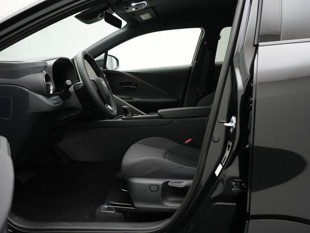 Toyota C-HR 2.0 Plug-in Hybrid 220 Dynamic Nu met ¤ 2.750,- voordeel