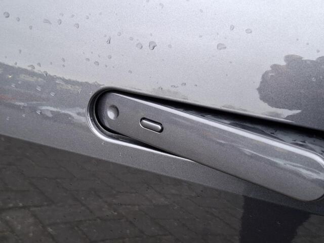 Toyota C-HR 2.0 Plug-in Hybrid 220 Dynamic | BSM | PDC V+A | Stoel/stuur verwarming |