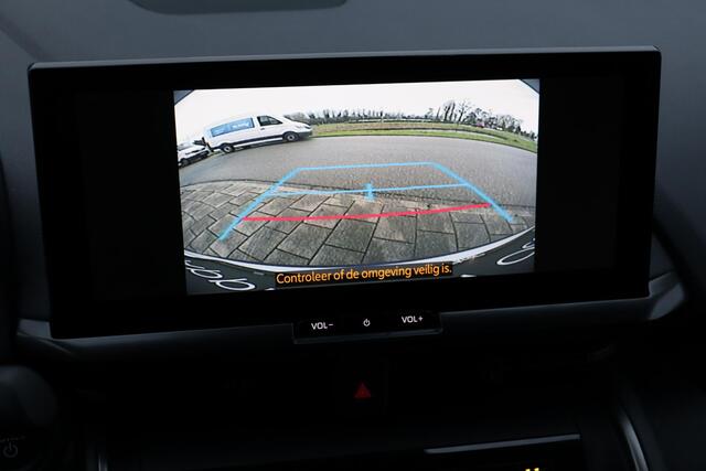 Toyota C-HR 1.8 Hybrid 140 First Edition Limited, BSM, Stoel / Stuurverwarming, Apple Carplay / Android auto, Elek. Achterklep.