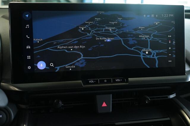 Toyota C-HR 2.0 Plug-in Hybrid 220 Dynamic Limit, Groot scherm