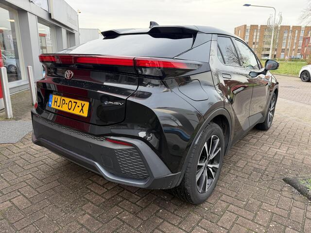 Toyota C-HR 2.0 Plug-in Hybrid 220 Dynamic