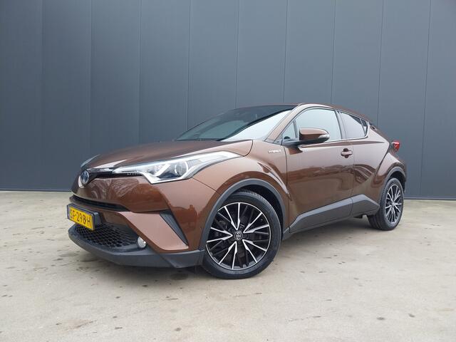 Toyota C-HR 1.8 Hybrid Executive ADAPT CRUISE CAMERA JBL SOUND HALF LEER PARK ASSIST LED NAVI ECC
