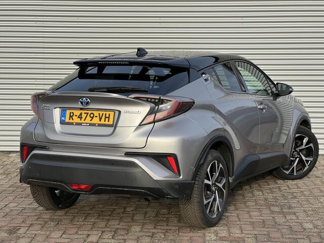 Toyota C-HR 1.8 Hybrid Bi-Tone | Airco (automatisch) | Cruise Control | Navigatiesysteem full map
