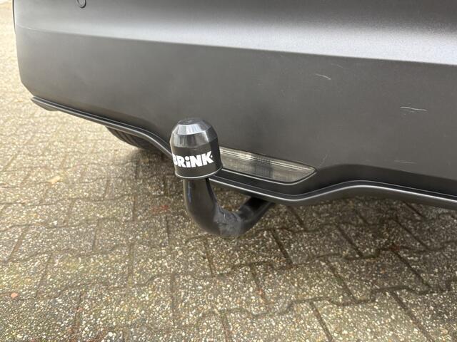 Toyota C-HR 1.8 Hybrid Business Plus | Trekhaak | Stoelverwarming | Sensoren