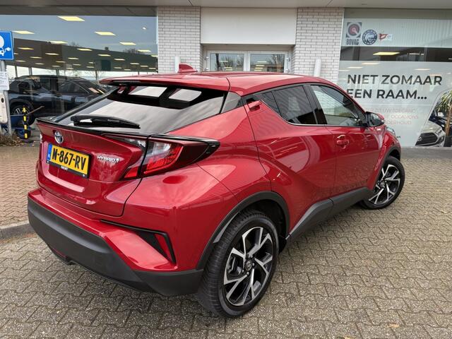 Toyota C-HR 1.8 Hybrid First Edition | Stuur+Stoelverming | Sensoren V/A |