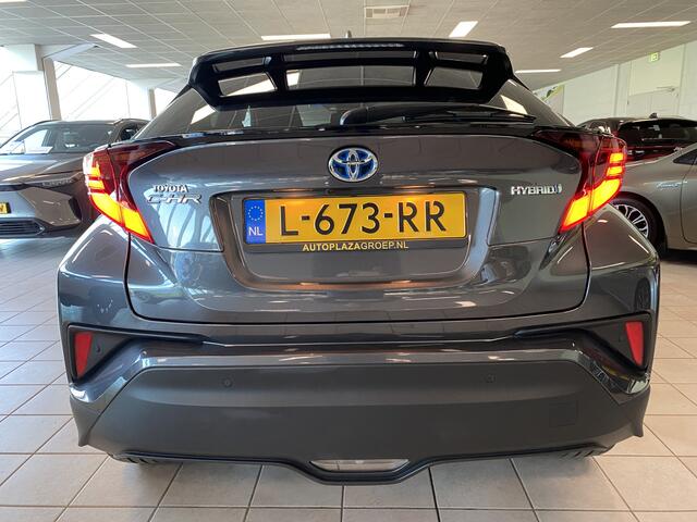 Toyota C-HR 1.8 Hybrid Style | JBL