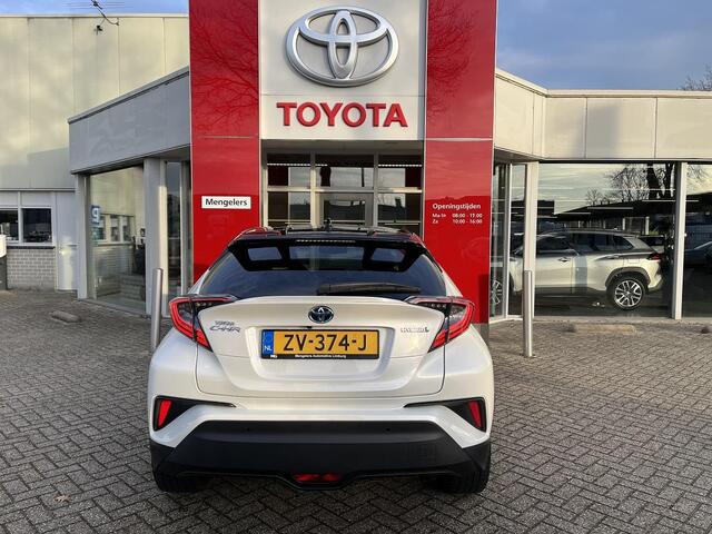 Toyota C-HR 1.8 Hybrid Style Bi-Tone | Rijklaar | NL-Auto | Navi | Stoel en stuurverwarming | Parkeersensoren