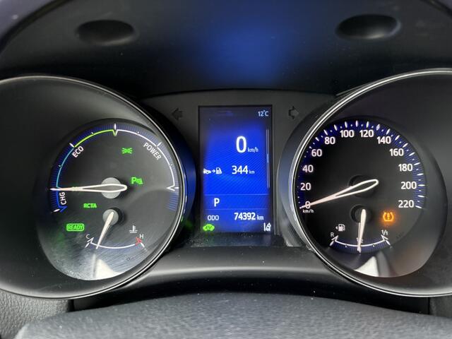 Toyota C-HR 1.8 Hybrid Bi-Tone Plus | Stuur+stoelverwarming | JBL | Sensoren