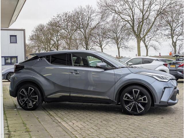 Toyota C-HR 1.8 Hybrid Dynamic | Trekhaak | ACC | PDC V+A | LED | BSM | Elek. inklapbare spiegels | 19" Lichtmetaal