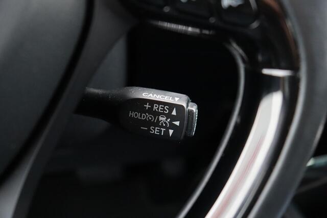 Toyota C-HR 1.8 Hybrid Dynamic, Apple Carplay / Android Auto, Parkeercamera, Automatisch dimmend binnenspiegel, Adaptieve cruise control.