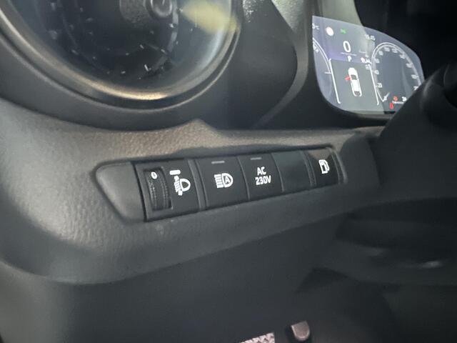 Toyota C-HR 2.0 Plug-in Hybrid 220 Dynamic