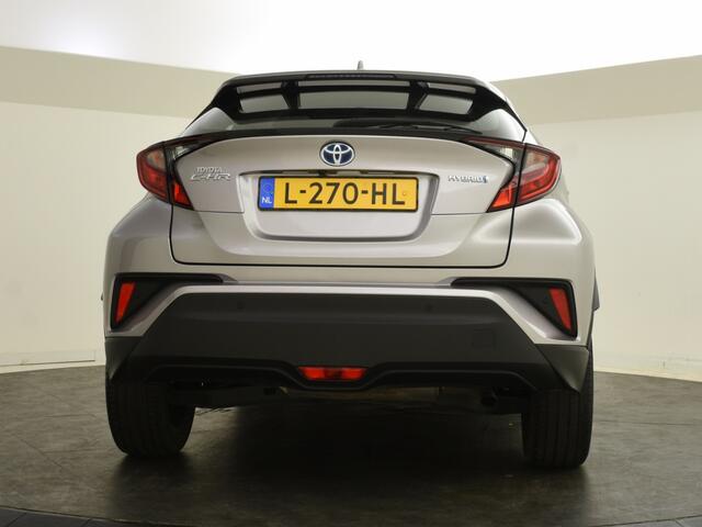 Toyota C-HR 1.8 Hybrid Dynamic | Parkeersensoren V+A | Navigatie